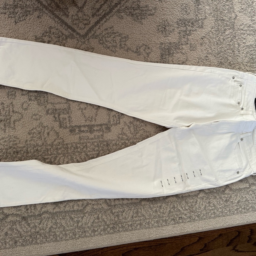 White Skinny Jeans
